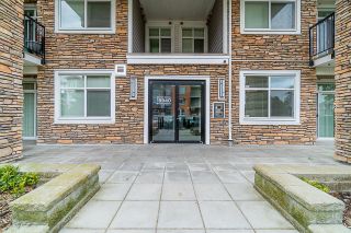 Photo 2: 408 19940 BRYDON Crescent in Langley: Langley City Condo for sale in "Brydon Green" : MLS®# R2700011
