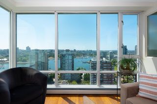 Photo 4: 2701 1201 MARINASIDE Crescent in Vancouver: Yaletown Condo for sale in "The Peninsula" (Vancouver West)  : MLS®# R2602027