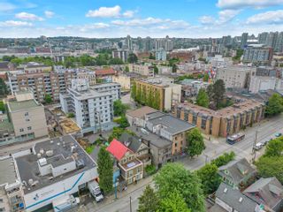 Photo 6: 518 CORDOVA Street in Vancouver: Strathcona House for sale (Vancouver East)  : MLS®# R2833431