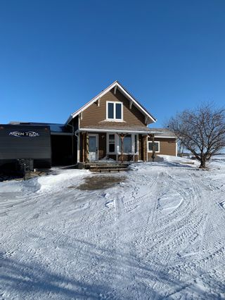 Photo 2: : Wainwright House for sale (MD of Wainwright)  : MLS®# A1180331 	