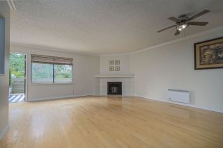 Photo 2: 3478 NAIRN Avenue in Vancouver: Champlain Heights Townhouse for sale (Vancouver East)  : MLS®# R2479939