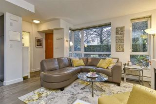 Photo 2: 186 CHESTERFIELD Avenue in North Vancouver: Lower Lonsdale Townhouse for sale in "Ventana" : MLS®# R2423323