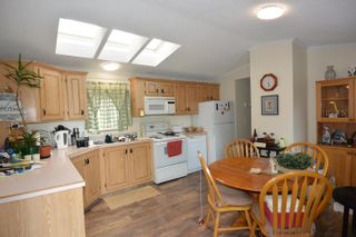 Photo 5: 4 4430 16 Highway in Smithers: Smithers - Town Manufactured Home for sale (Smithers And Area)  : MLS®# R2701250