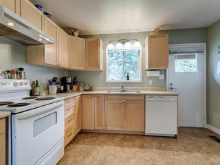 Photo 6: 1316 Lang St in Victoria: Vi Mayfair House for sale : MLS®# 842998