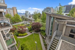 Photo 18: 405 1633 W 8TH Avenue in Vancouver: Fairview VW Condo for sale in "FIRCREST GARDENS" (Vancouver West)  : MLS®# R2710522