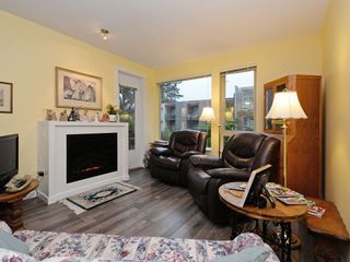 Photo 5: 110 139 W 22ND Street in North Vancouver: Central Lonsdale Condo for sale : MLS®# R2218128