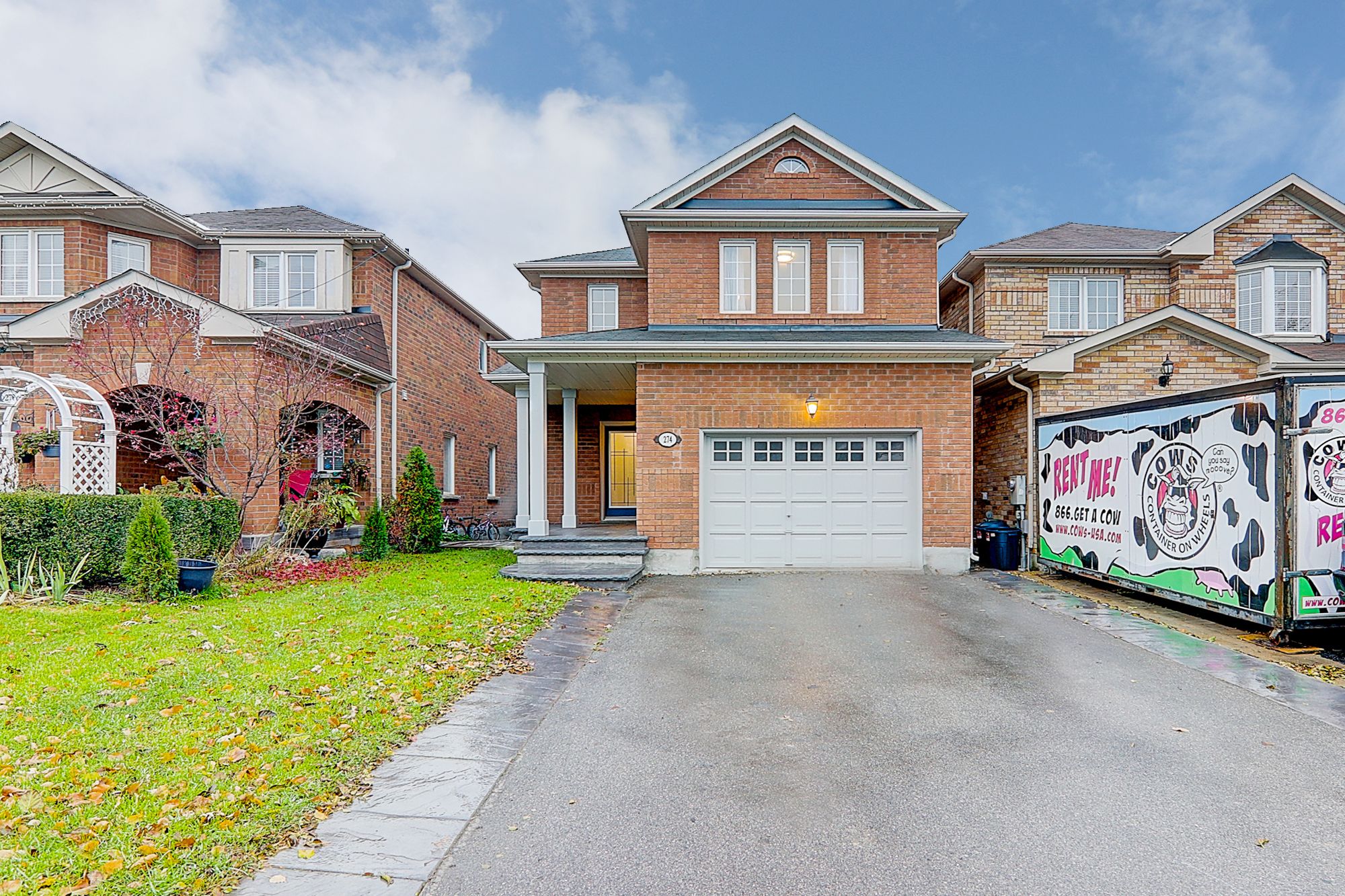 Main Photo: 274 Penndutch Circle in Stouffville: Freehold for sale : MLS®# N5435627