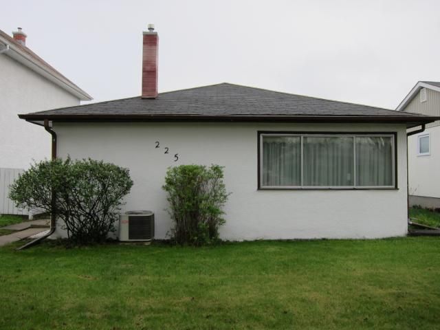 Main Photo: 225 Ralph Avenue West in WINNIPEG: Transcona Residential for sale (North East Winnipeg)  : MLS®# 1208846