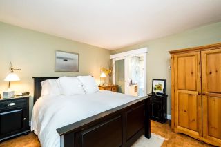 Photo 9: 44 2246 FOLKESTONE Way in West Vancouver: Panorama Village Condo for sale in "PANORAMA GARDENS" : MLS®# R2145186