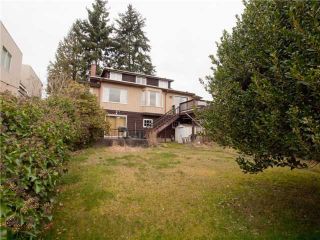 Photo 2: 1274 GORDON AVE in West Vancouver: Ambleside House for sale : MLS®# V936700