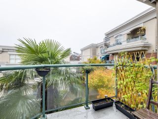 Photo 17: 323 332 LONSDALE Avenue in North Vancouver: Lower Lonsdale Condo for sale in "CALYPSO" : MLS®# R2626678