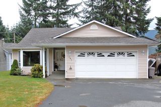 Main Photo: 181 JOHNSON PLACE: House for sale : MLS®# 268521