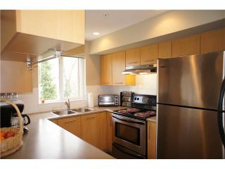 Photo 6: 27 7370 STRIDE Avenue in Burnaby: Edmonds BE Townhouse for sale in "MAPLEWOOD TERRACE" (Burnaby East)  : MLS®# V938567
