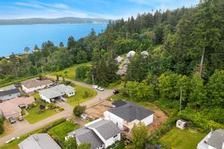 Photo 3: 5633 3rd St in Union Bay: CV Union Bay/Fanny Bay House for sale (Comox Valley)  : MLS®# 907560