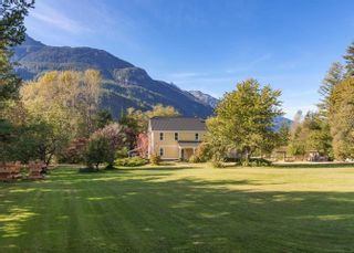 Photo 25: 1189 JUDD Road in Squamish: Brackendale House for sale : MLS®# R2733340