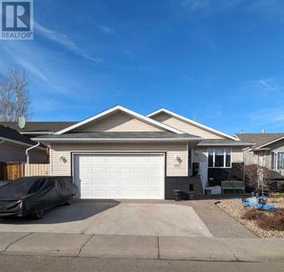 Photo 2: 237 Somerset Way SE in Medicine Hat: House for sale : MLS®# A2102381