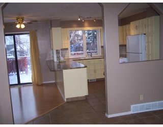 Photo 7: 5411 54 Street NE in CALGARY: Falconridge Residential Detached Single Family for sale (Calgary)  : MLS®# C3360049