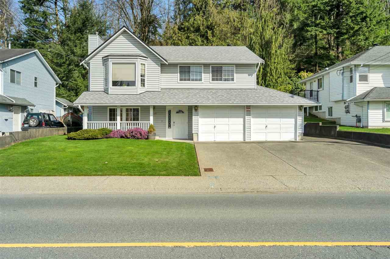 Main Photo: 3046 MCMILLAN Road in Abbotsford: Abbotsford East House for sale : MLS®# R2560396