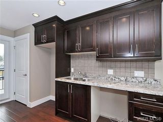 Photo 3: 107 990 Rattanwood Pl in VICTORIA: La Happy Valley Row/Townhouse for sale (Langford)  : MLS®# 679407