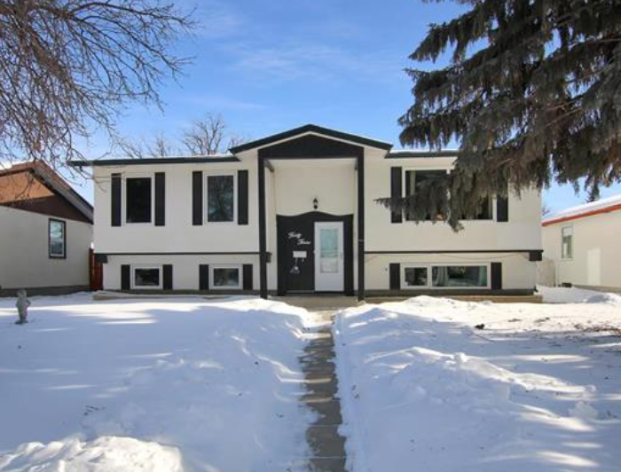 Main Photo: : BLevel-house for sale : MLS®# 202102923