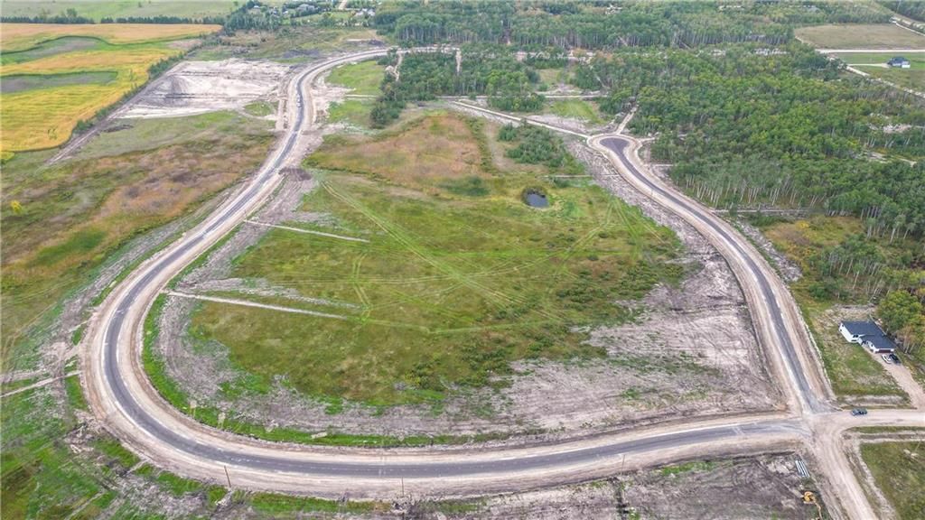 Main Photo: 7 Spence Street in La Broquerie: Vacant Land for sale : MLS®# 202331235
