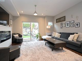 Photo 3: 115 300 Phelps Ave in VICTORIA: La Thetis Heights Row/Townhouse for sale (Langford)  : MLS®# 800789