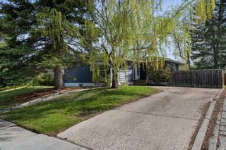 Main Photo: 16 Hallmark Place SW in Calgary: Haysboro Detached for sale : MLS®# A2132823