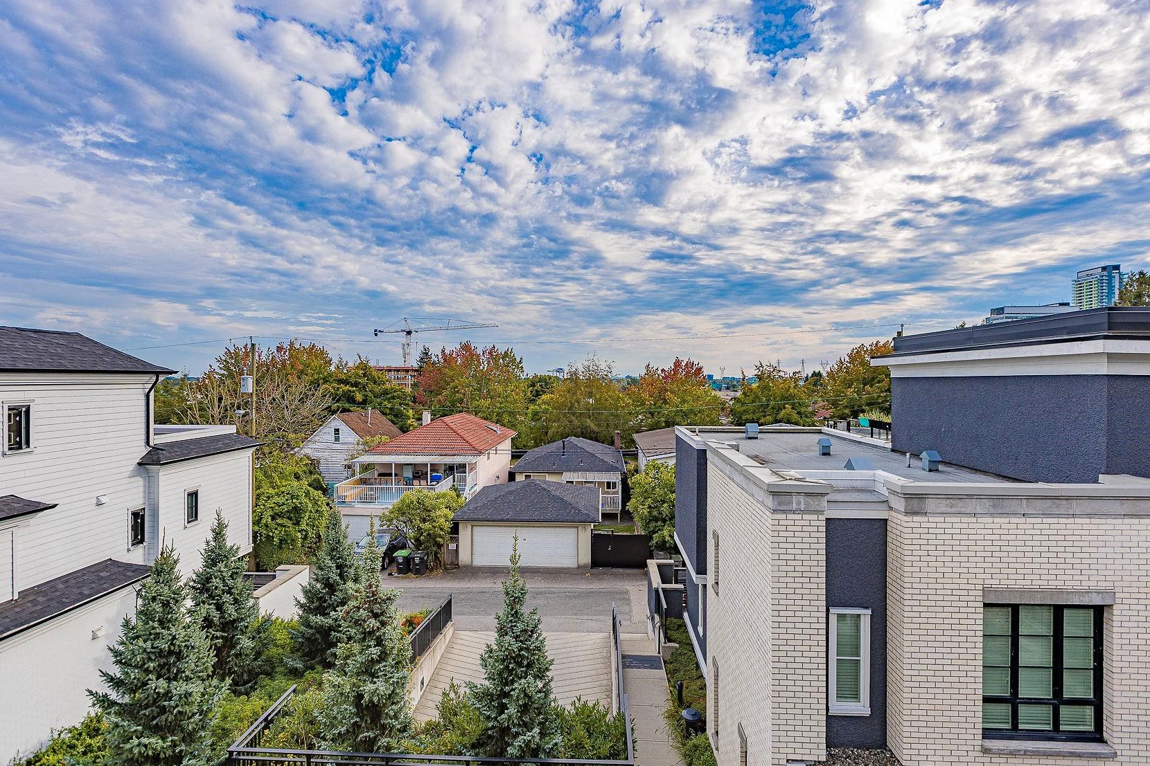 Main Photo: 234 W 62ND Avenue in Vancouver: Marpole Townhouse for sale in "INTRACORP WEST 62ND TOWNHOMES" (Vancouver West)  : MLS®# R2814438