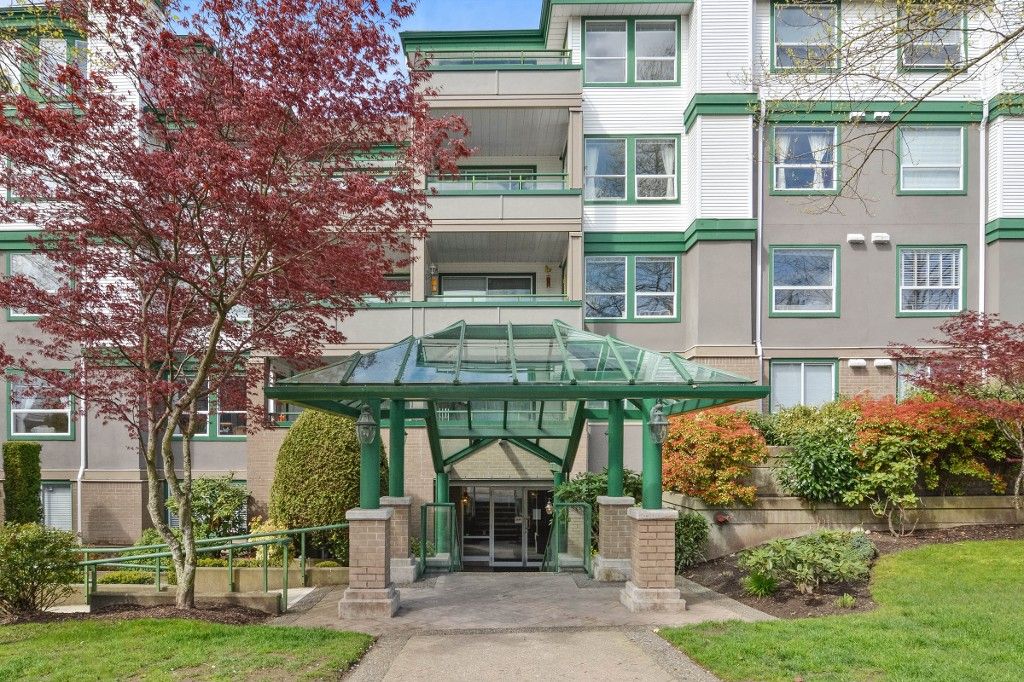 Main Photo: 208 1575 BEST Street: White Rock Condo for sale in "THE EMBASSY" (South Surrey White Rock)  : MLS®# R2160184