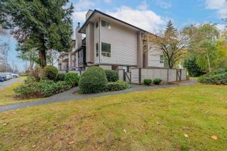 Photo 30: 14839 HOLLY PARK Lane in Surrey: Guildford Townhouse for sale in "Holly Park Lane" (North Surrey)  : MLS®# R2740739