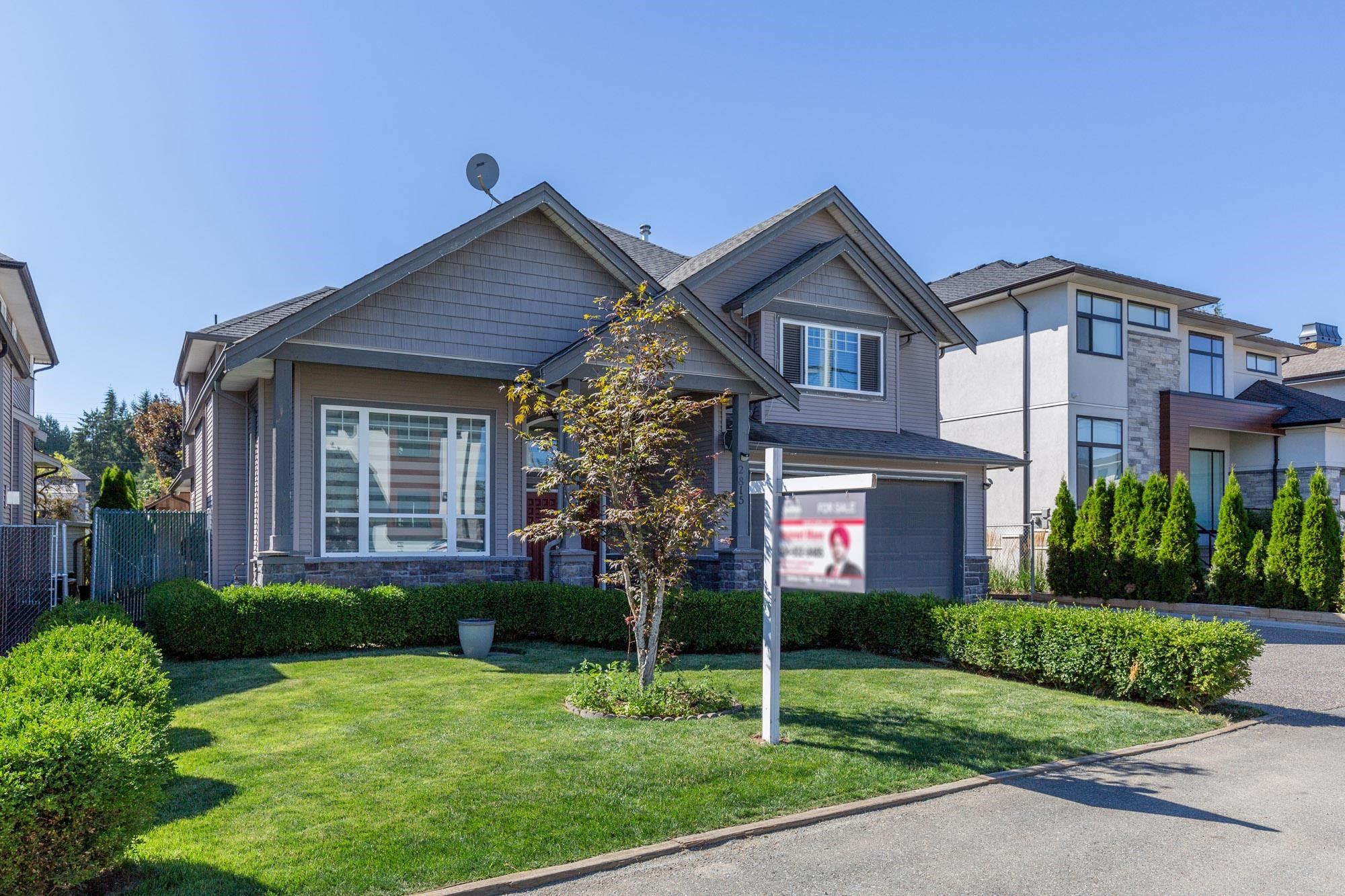 Main Photo: 2815 VICTORIA Street in Abbotsford: Abbotsford West House for sale : MLS®# R2716608