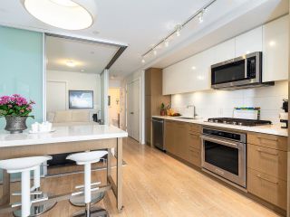Photo 9: 378 E 1ST Avenue in Vancouver: Strathcona Condo for sale (Vancouver East)  : MLS®# R2708399