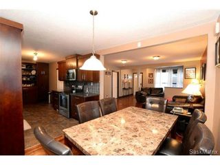 Photo 11: 370 TORONTO Street in Regina: Churchill Downs Single Family Dwelling for sale (Regina Area 03)  : MLS®# 522528