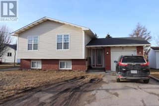 Photo 1: 5 West Street in Stephenville: House for sale : MLS®# 1269097