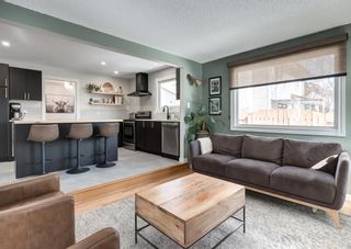 Photo 14: 71 Woodmont Crescent SW in Calgary: Woodbine Detached for sale : MLS®# A2035806