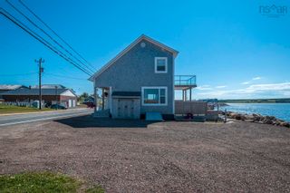 Photo 4: 15495 Cabot Trail in Chéticamp: 306-Inverness County / Inverness Residential for sale (Highland Region)  : MLS®# 202219102