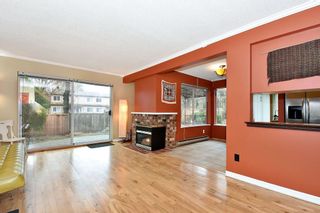 Photo 9: 7403 TAMARIND Drive in Vancouver: Champlain Heights Townhouse for sale in "THE UPLANDS" (Vancouver East)  : MLS®# R2426145