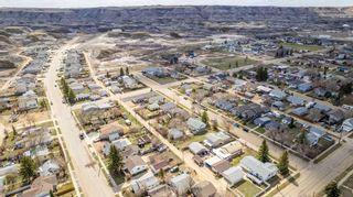 Photo 5: 712 2 Street SW: Drumheller Residential Land for sale : MLS®# A2102092