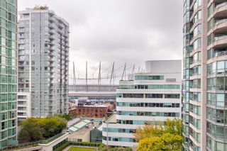 Photo 1: 1203 867 HAMILTON Street in Vancouver: Downtown VW Condo for sale in "JARDINE'S LOOKOUT" (Vancouver West)  : MLS®# R2613023