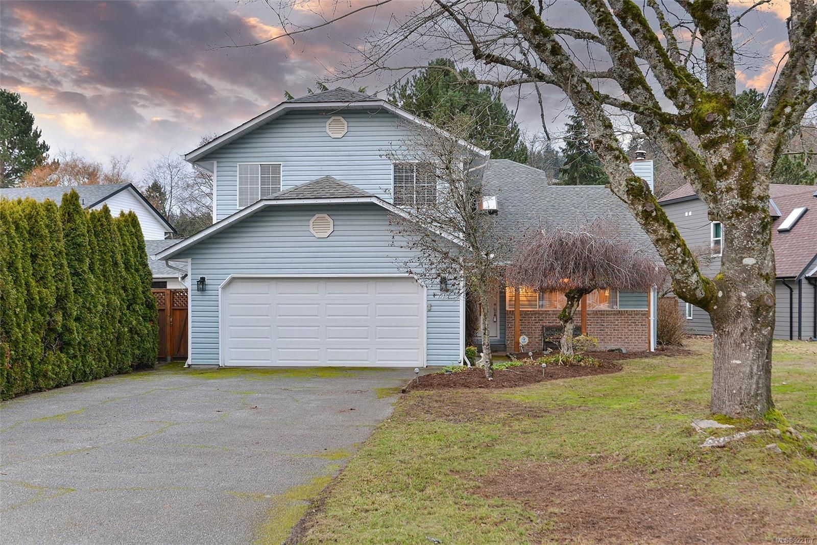 Main Photo: 749 Macan Pl in Colwood: Co Sun Ridge House for sale : MLS®# 922167