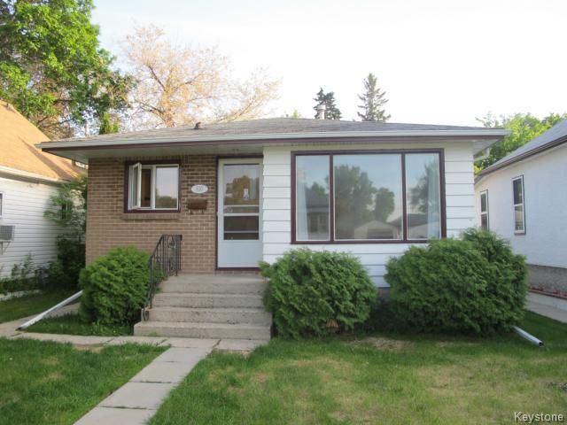 Main Photo:  in WINNIPEG: East Kildonan Residential for sale (North East Winnipeg)  : MLS®# 1414106