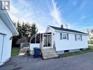 Photo 2: 22 Kirkwood Drive in Charlottetown: House for sale : MLS®# 202323700
