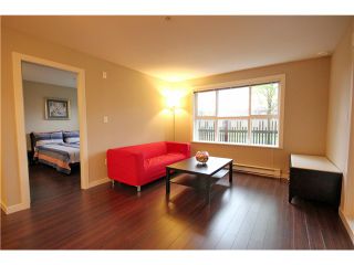 Photo 3: 101 5885 IRMIN Street in Burnaby: Metrotown Condo for sale in "MACPHERSON WALK" (Burnaby South)  : MLS®# V1059761