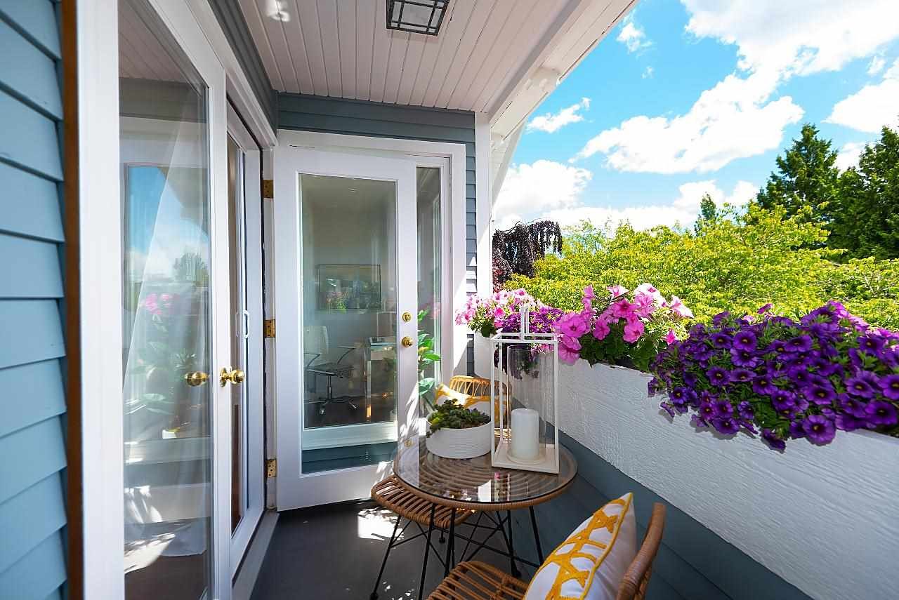 Photo 4: Photos: 4 2017 W 15TH Avenue in Vancouver: Kitsilano Townhouse for sale in "Upper Kits/ Lower Shaughnessy" (Vancouver West)  : MLS®# R2595501