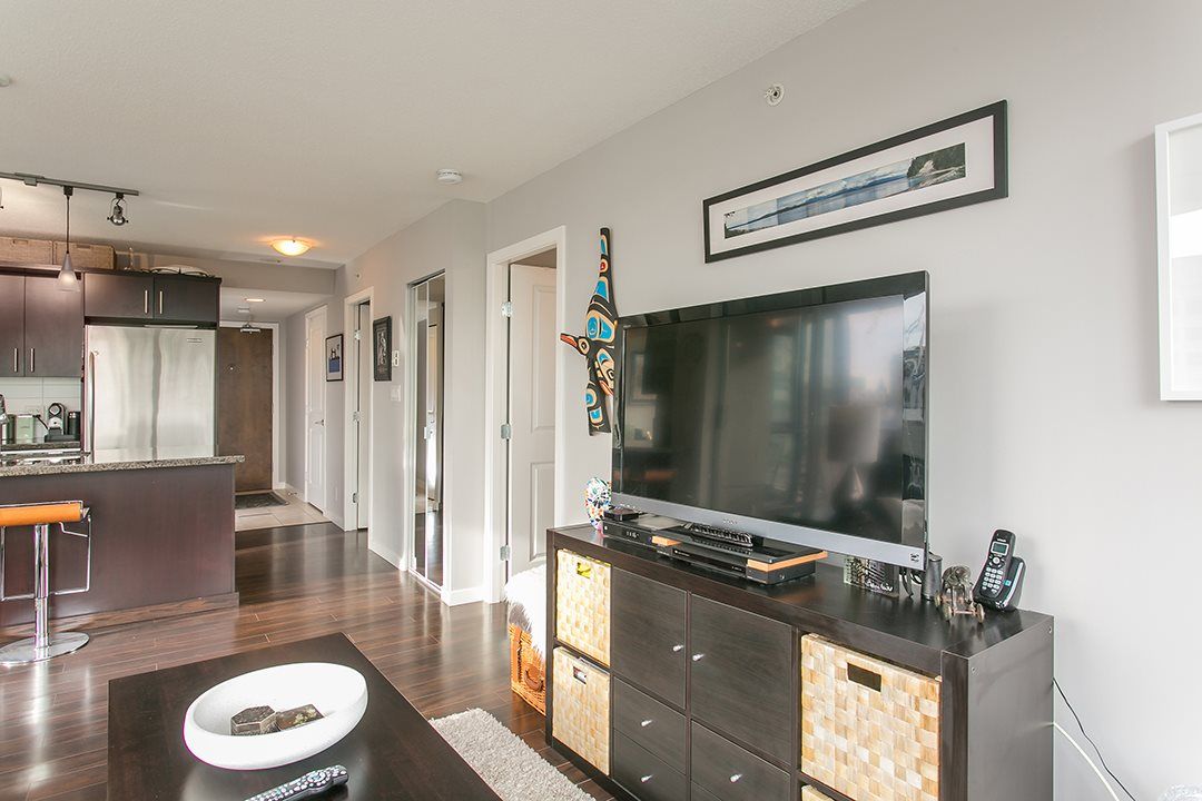 Photo 4: Photos: 901 1650 W 7TH Avenue in Vancouver: Fairview VW Condo for sale in "VIRTU" (Vancouver West)  : MLS®# R2016721