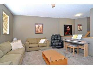 Photo 6: 11 SPRINGBLUFF Boulevard SW in CALGARY: Springbank Hill Residential Detached Single Family for sale (Calgary)  : MLS®# C3508884