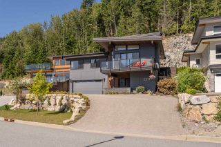 Photo 1: 2211 CRUMPIT WOODS Drive in Squamish: Plateau House for sale in "Crumpit Woods" : MLS®# R2494676