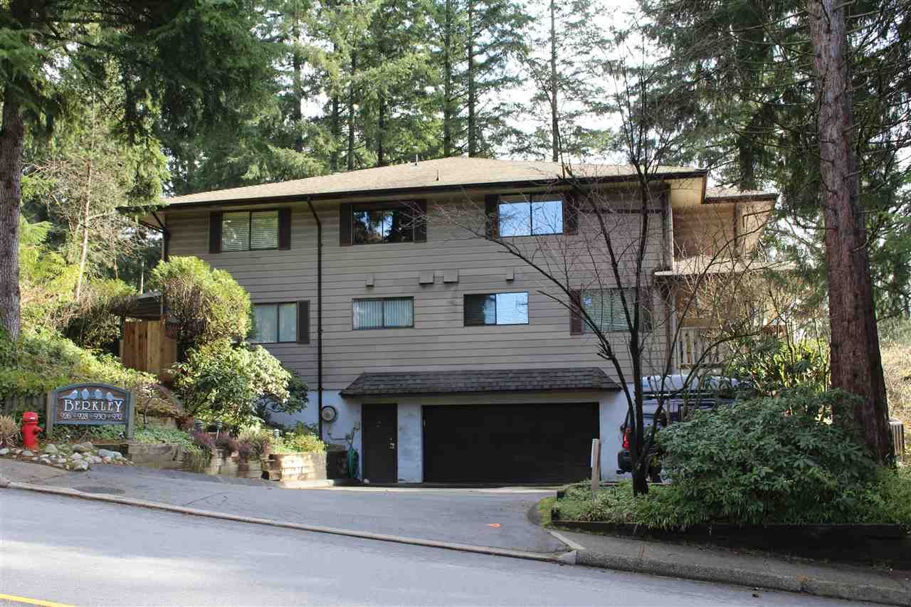 Main Photo: 932 BERKLEY Road in North Vancouver: Blueridge NV Townhouse for sale in "BERKLEY SQUARE" : MLS®# R2441702