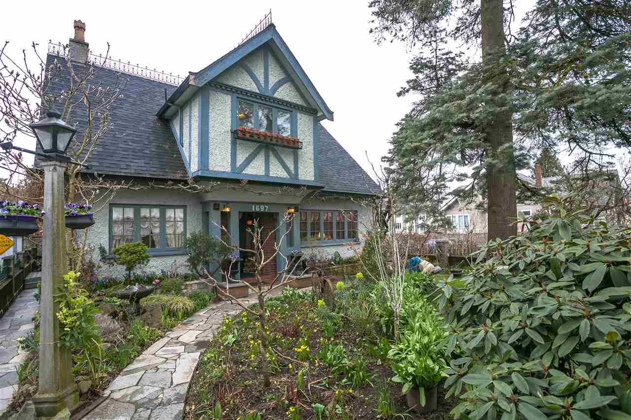 Main Photo: 1697 E 22ND Avenue in Vancouver: Victoria VE House for sale in "CEDAR COTTAGE" (Vancouver East)  : MLS®# R2150016