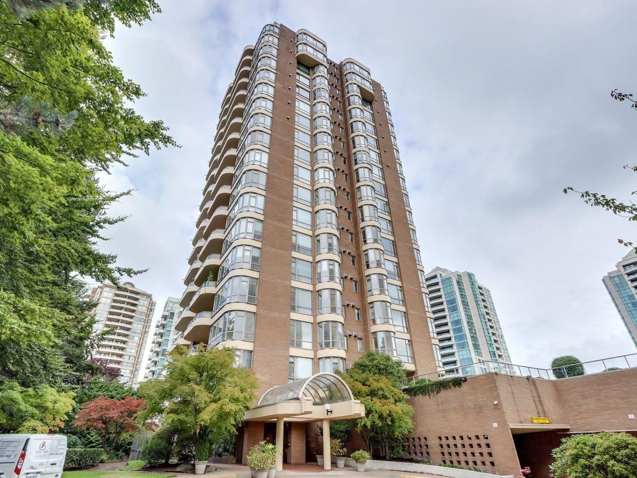 Main Photo: 1400 5967 WILSON Avenue in Burnaby: Metrotown Condo for sale in "PLACE MERIDIAN" (Burnaby South)  : MLS®# R2619905